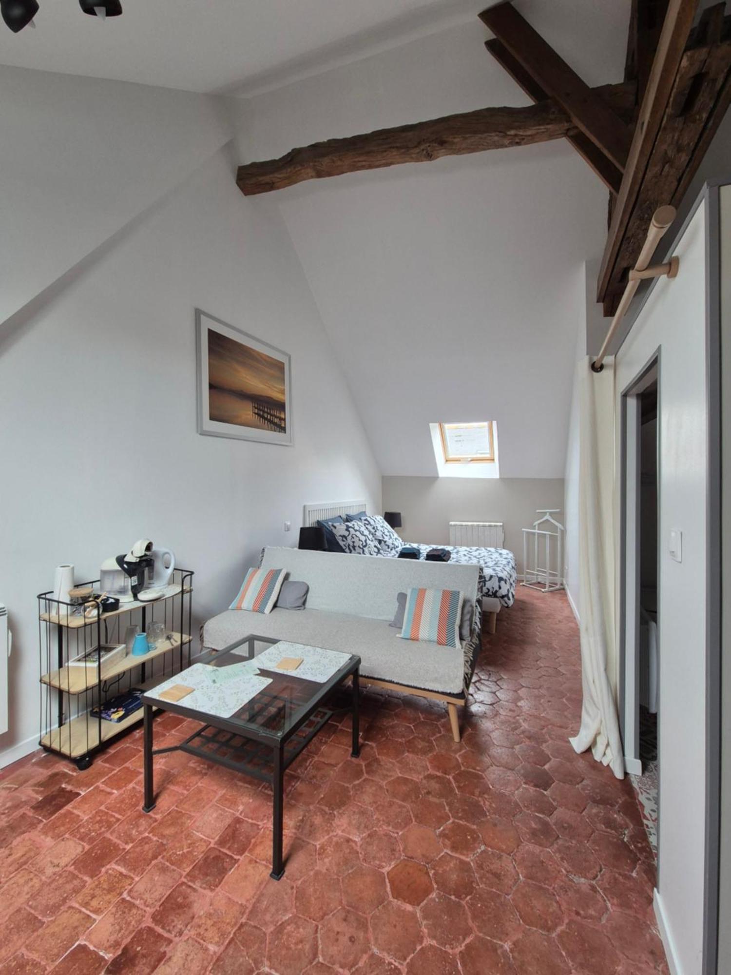 Hotel L'Eden Cache Beaune-la-Rolande Zewnętrze zdjęcie